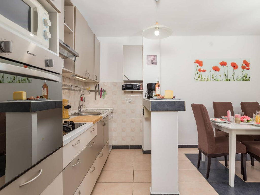 Ferienhaus  7 Gäste  ∙ 3 Schlafzimmer Sveta Jelena, Kroatien