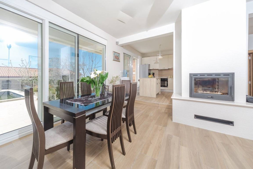 Ferienhaus mit Grill, privatem  6 Gäste ∙ 3 Schlafzimmer Budva montenegro