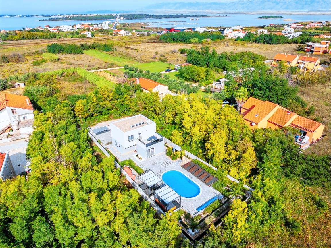 Ferienhaus mit pool  6 Gäste ∙ 3 Schlafzimmer pool