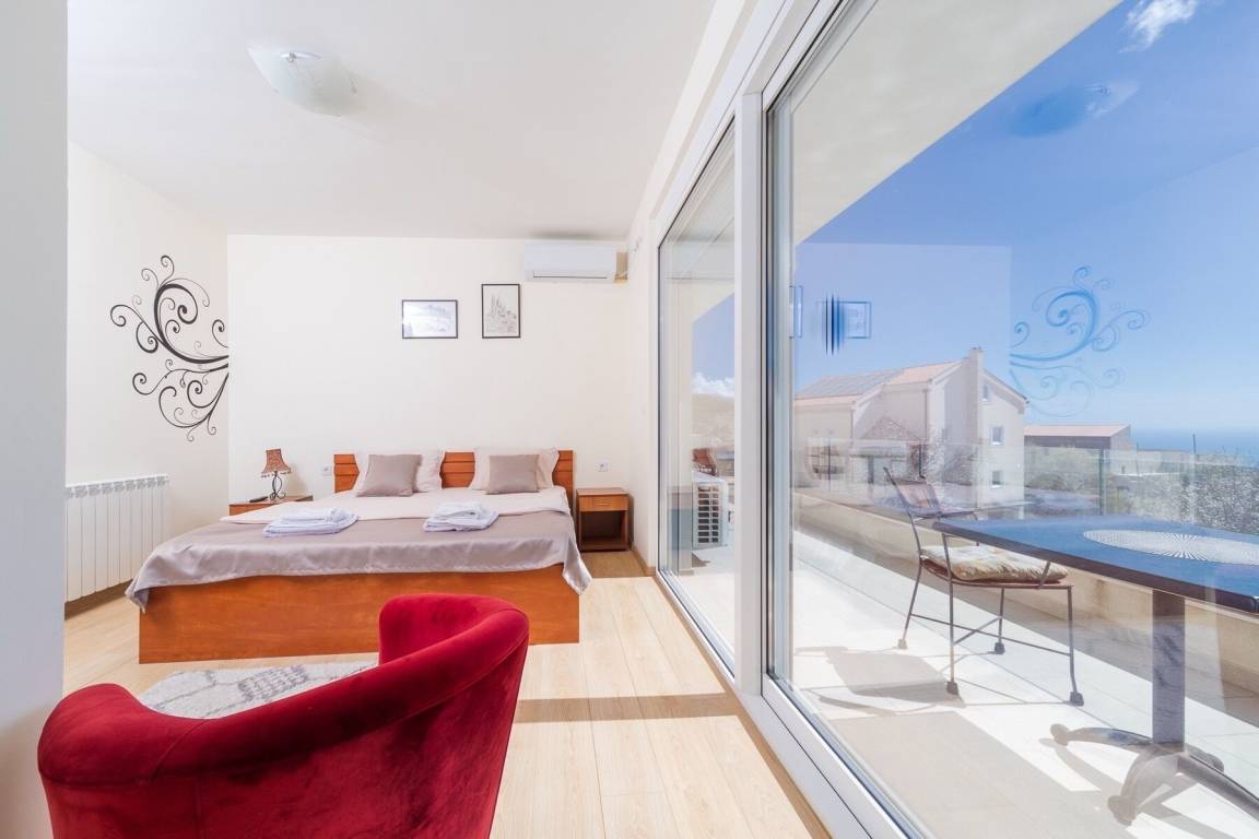 Ferienhaus mit Grill, privatem  6 Gäste ∙ 3 Schlafzimmer Budva montenegro