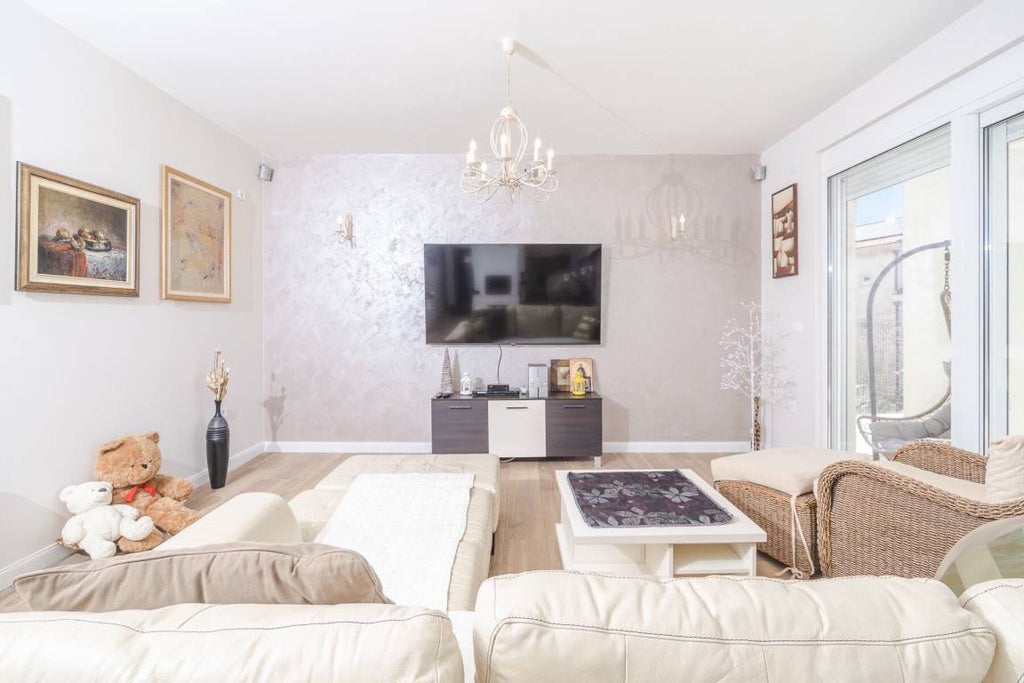 Ferienhaus mit Grill, privatem  6 Gäste ∙ 3 Schlafzimmer Budva montenegro