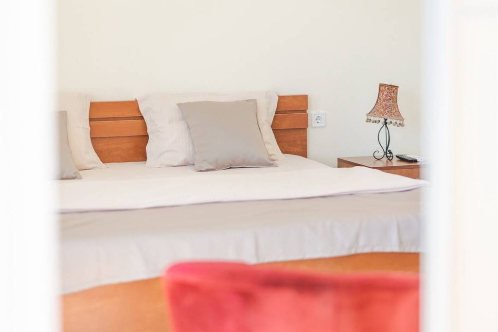 Ferienhaus mit Grill, privatem  6 Gäste ∙ 3 Schlafzimmer Budva montenegro