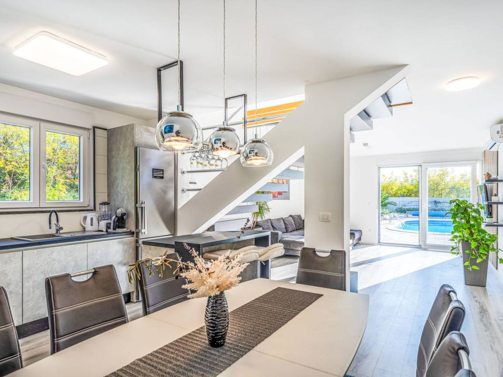 Ferienhaus mit pool  6 Gäste ∙ 3 Schlafzimmer pool