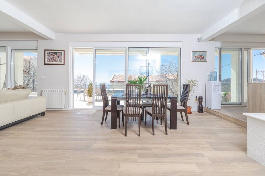 Ferienhaus mit Grill, privatem  6 Gäste ∙ 3 Schlafzimmer Budva montenegro