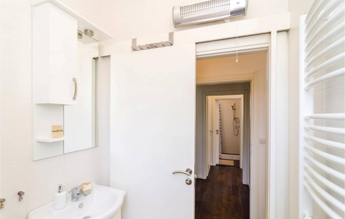 Ferienhaus mit Grill, Terrasse und privatem Pool 6 Gäste ∙ 3 Schlafzimmer Montenegro