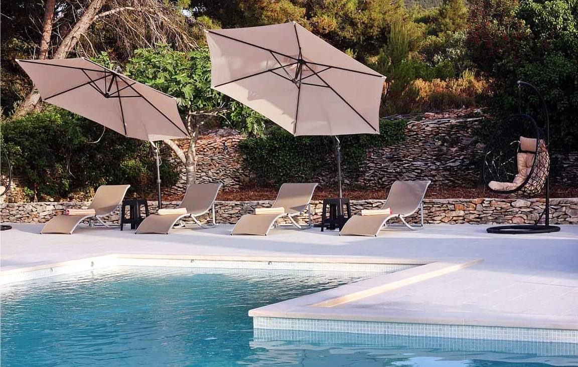 Ferienhaus mit Terrasse, privatem Pool und Grill | Bergblick