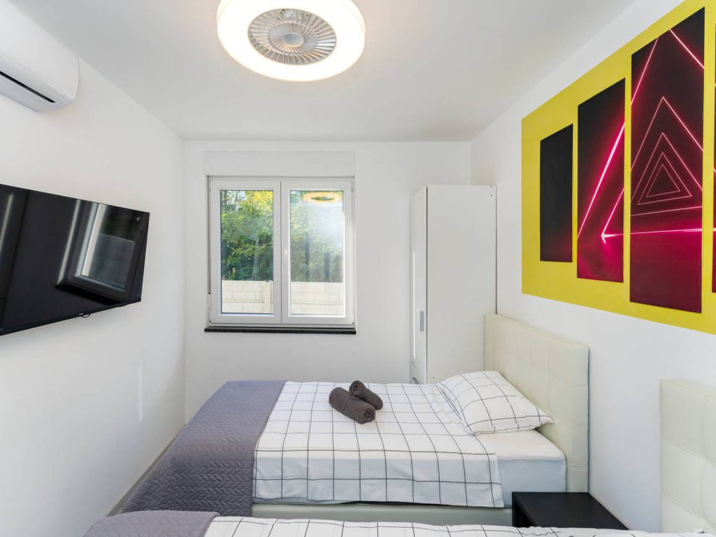Ferienhaus mit pool  6 Gäste ∙ 3 Schlafzimmer pool