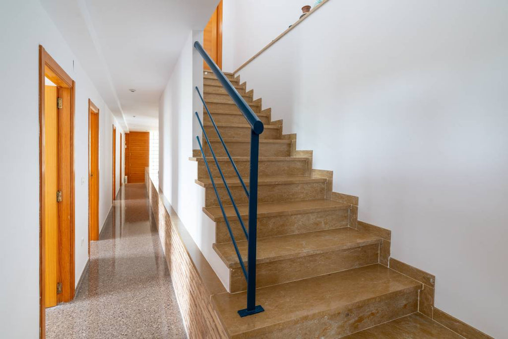 Voll ausgestattetes großzügiges Ferienhaus mit privatem Pool, Garten und Terrasse