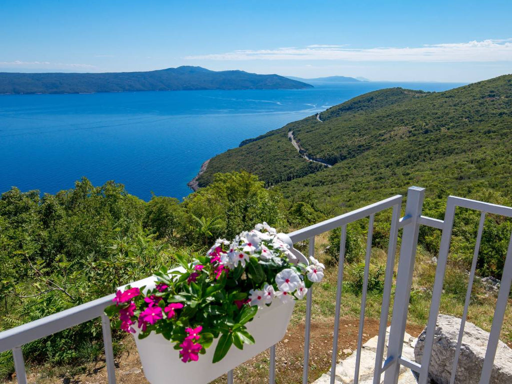 Ferienhaus  7 Gäste  ∙ 3 Schlafzimmer Sveta Jelena, Kroatien